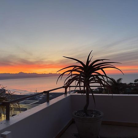Апартаменты Penthouse 230M2 On The Sea Плеттенберг-Бей Экстерьер фото